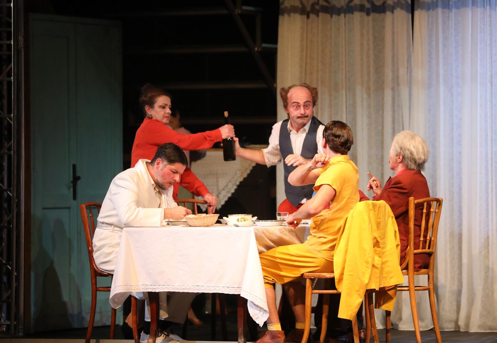 Rijeka: Održana premijera predstave “Amarcord” u HNK-u Ivan p.l Zajca Rijeka: Održana premijera predstave “Amarcord” u HNK-u Ivan p.l Zajca