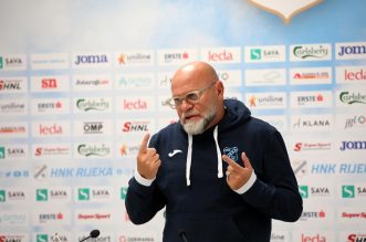 Rijeka: Trener Rijeke Serse Cosmi i vratar Nediljko Labrović uoči susreta s Varaždinom