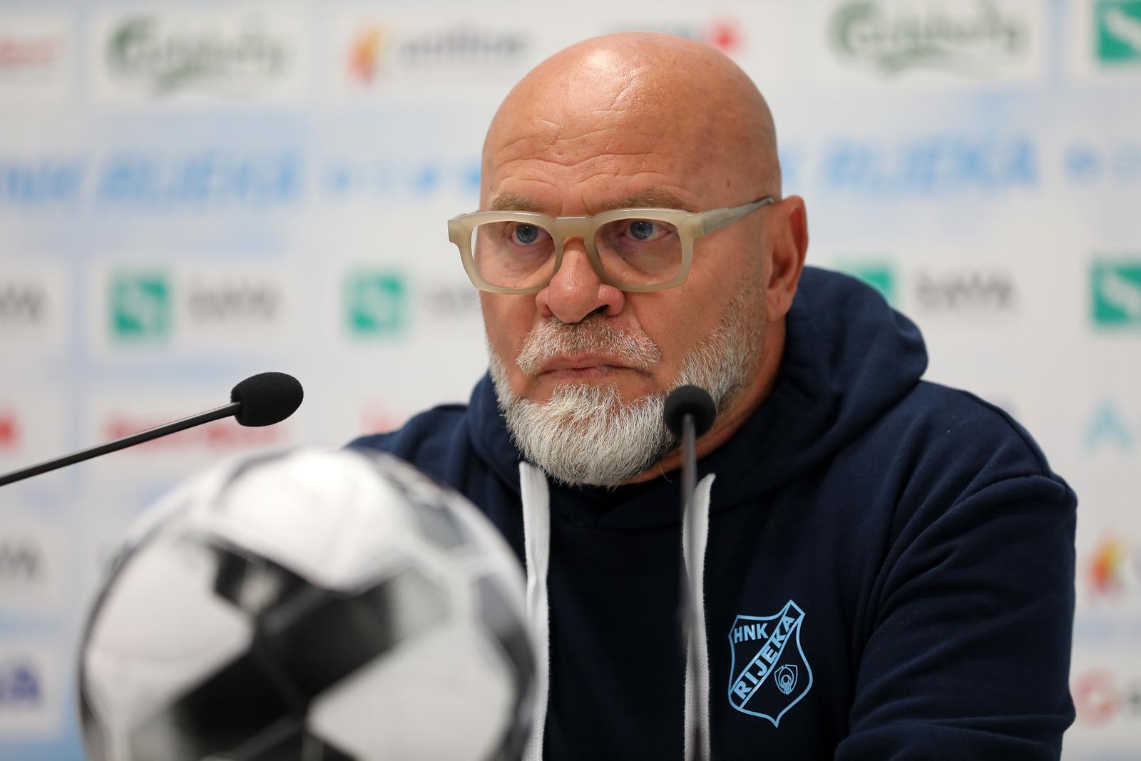 Rijeka: Trener Rijeke Serse Cosmi i vratar Nediljko Labrović uoči susreta s Varaždinom Rijeka: Trener Rijeke Serse Cosmi i vratar Nediljko Labrović uoči susreta s Varaždinom