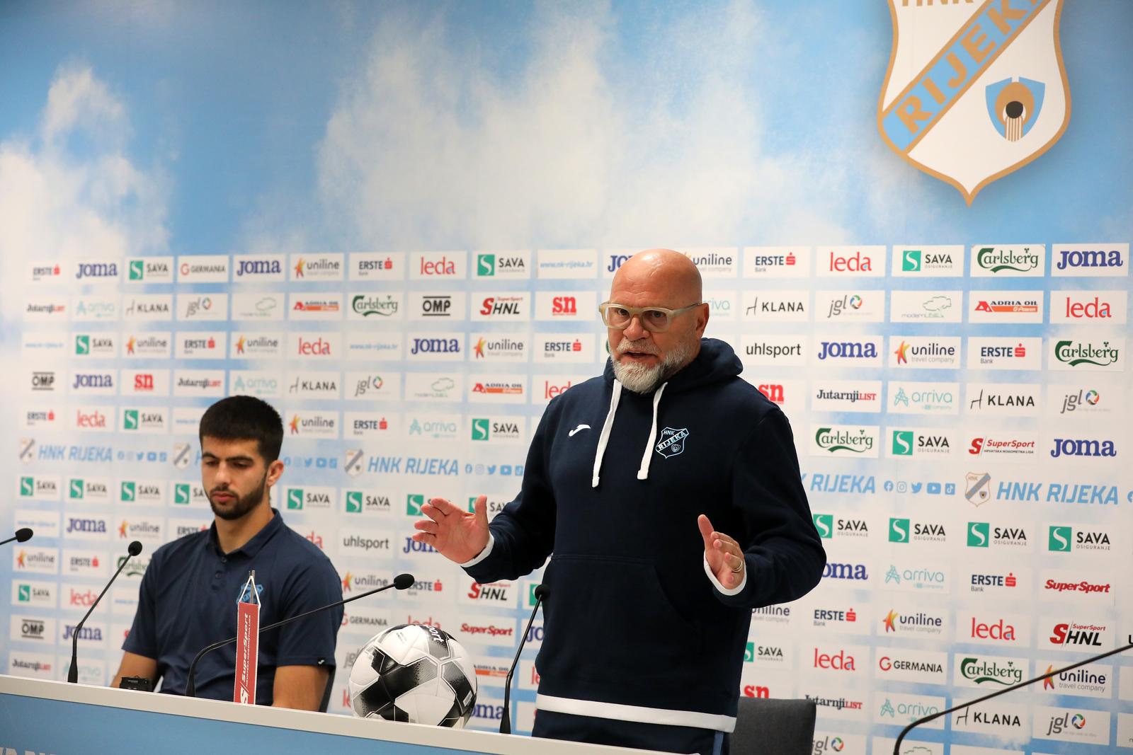 Rijeka: Trener Rijeke Serse Cosmi i vratar Nediljko Labrović uoči susreta s Varaždinom Rijeka: Trener Rijeke Serse Cosmi i vratar Nediljko Labrović uoči susreta s Varaždinom