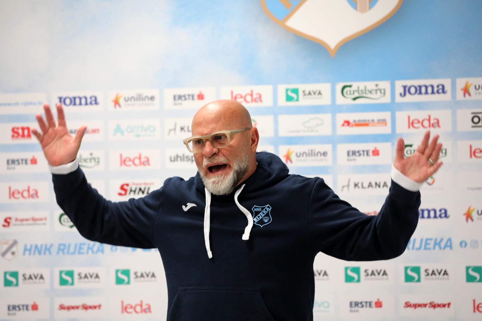 Rijeka: Trener Rijeke Serse Cosmi i vratar Nediljko Labrović uoči susreta s Varaždinom Rijeka: Trener Rijeke Serse Cosmi i vratar Nediljko Labrović uoči susreta s Varaždinom