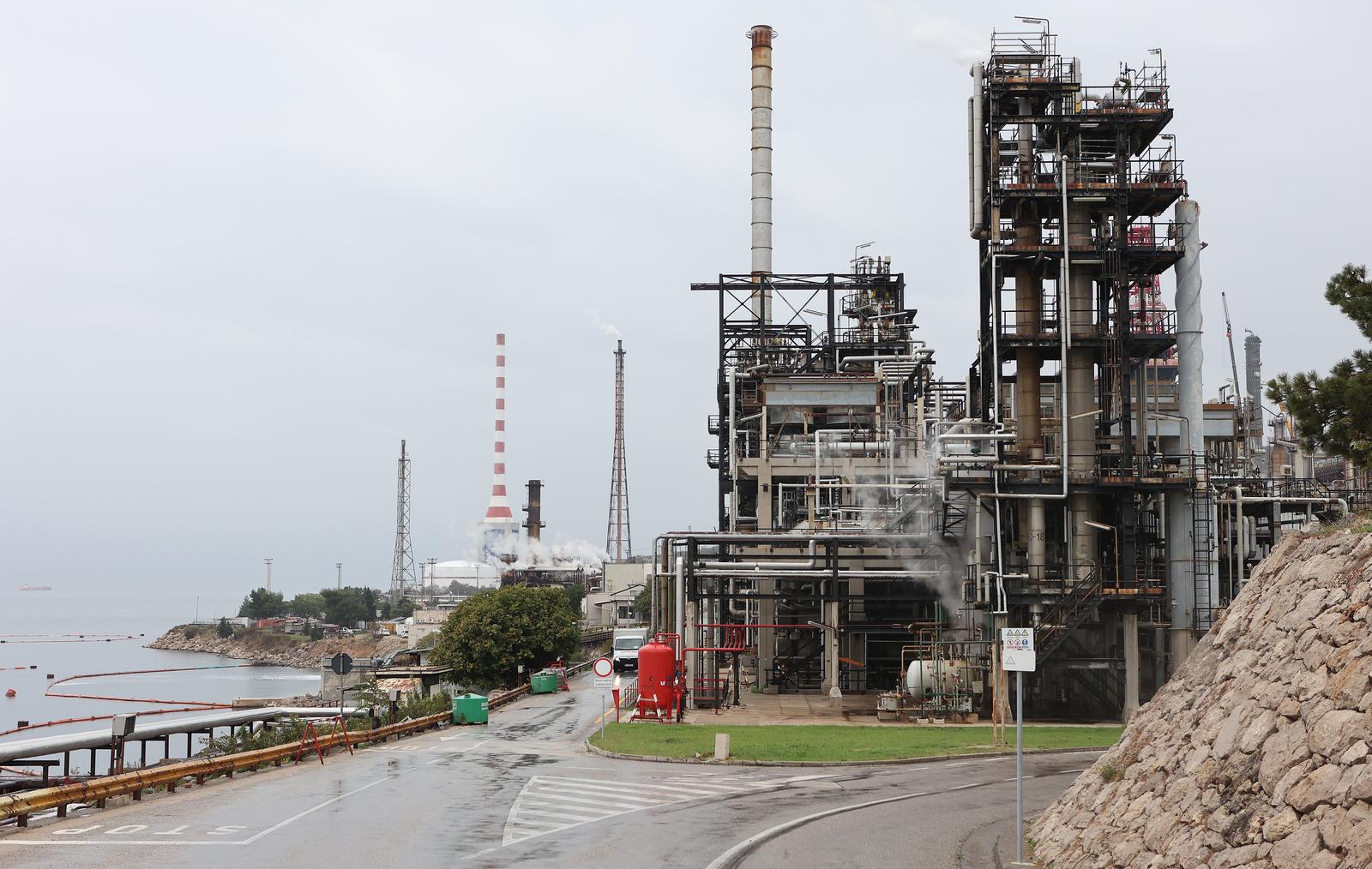 Obilazak radova na Projektu nadogradnje Rafinerije nafte Rijeka