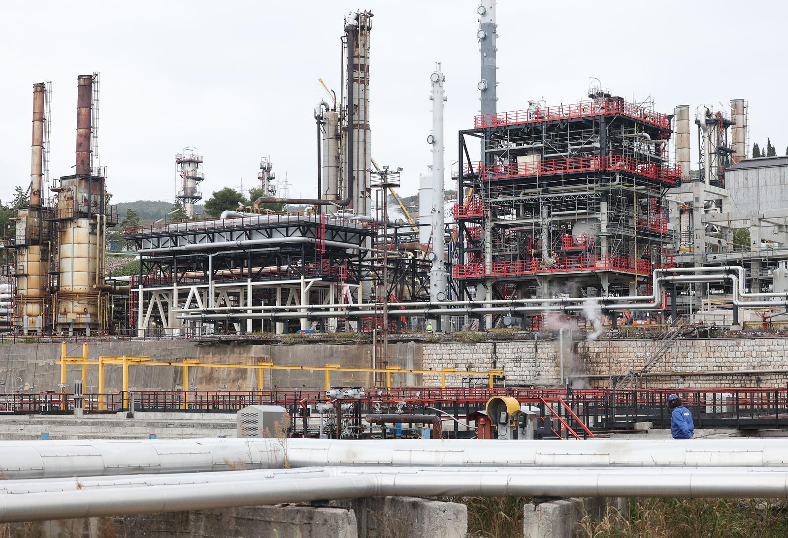 Obilazak radova na Projektu nadogradnje Rafinerije nafte Rijeka