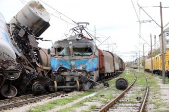 Sudar vlakova kod Rijeke: Teretni vlak zabio se u cisternu