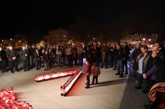 Rijeka: Paljenje svijeća povodom Dana sjećanja na zrtvu Vukovara i Škabrnje