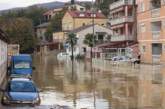 Potop u Novom Vinodolskom, zatvorene ceste