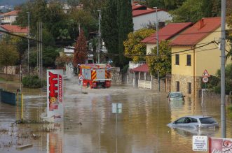 Potop u Novom Vinodolskom, zatvorene ceste