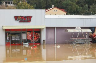 Potop u Novom Vinodolskom, potopljen dućan Tommy