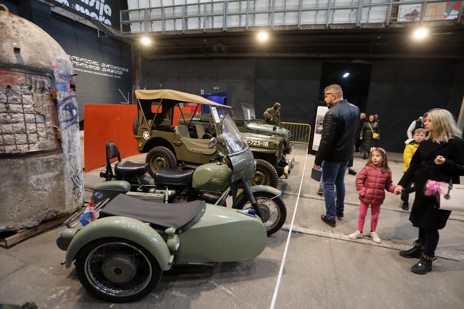 Rijeka: Izložba oldtimera, rezervnih dijelova, maketa i dječjih autića u hali Exportdrva Rijeka: Izložba oldtimera, rezervnih dijelova, maketa i dječjih autića u hali Exportdrva