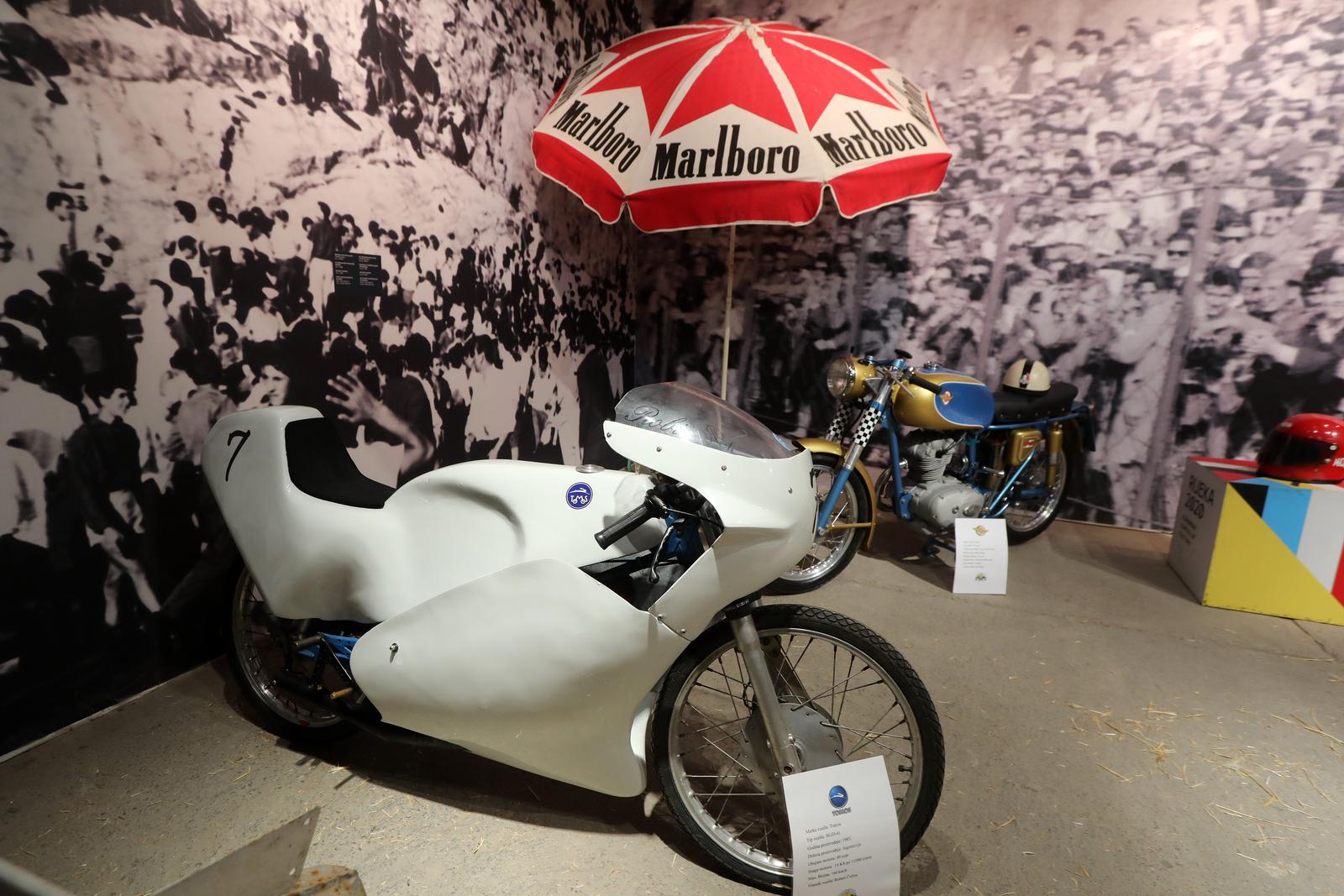 Rijeka: Izložba oldtimera, rezervnih dijelova, maketa i dječjih autića u hali Exportdrva Rijeka: Izložba oldtimera, rezervnih dijelova, maketa i dječjih autića u hali Exportdrva