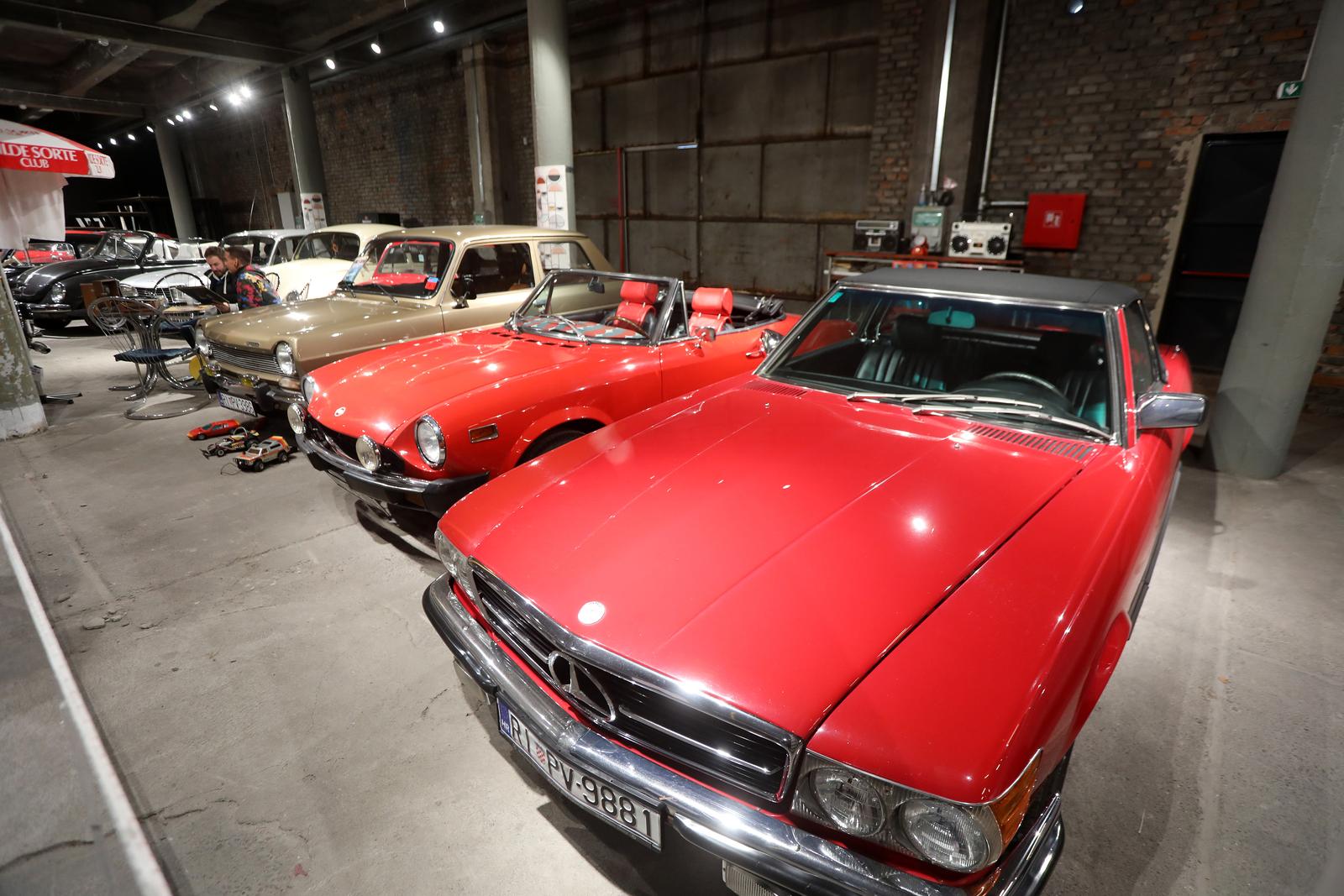 Rijeka: Izložba oldtimera, rezervnih dijelova, maketa i dječjih autića u hali Exportdrva Rijeka: Izložba oldtimera, rezervnih dijelova, maketa i dječjih autića u hali Exportdrva