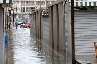 Rijeka: Zbog obilne kiše i plime poplavljene ulice pored tržnice