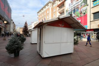 Rijeka: Ukrašavanje grada za Advent