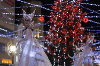 Paljenjem prve adventske svijeće i rasvjete otvoren je Advent u Rijeci