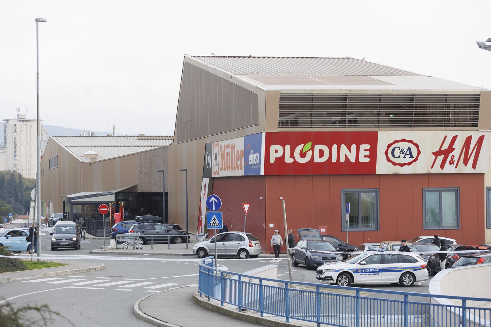 Rijeka: Pljačka Fininog kombija  u ZTC-ovoj garaži za dostavu