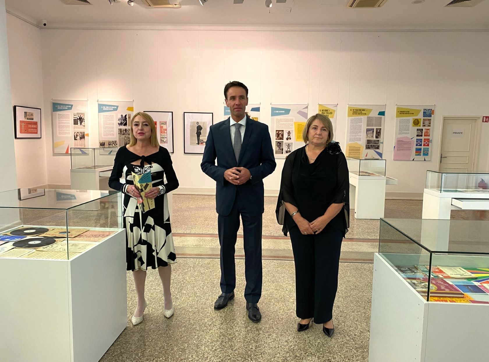 sporer izlozba (2) sporer izlozba (2)