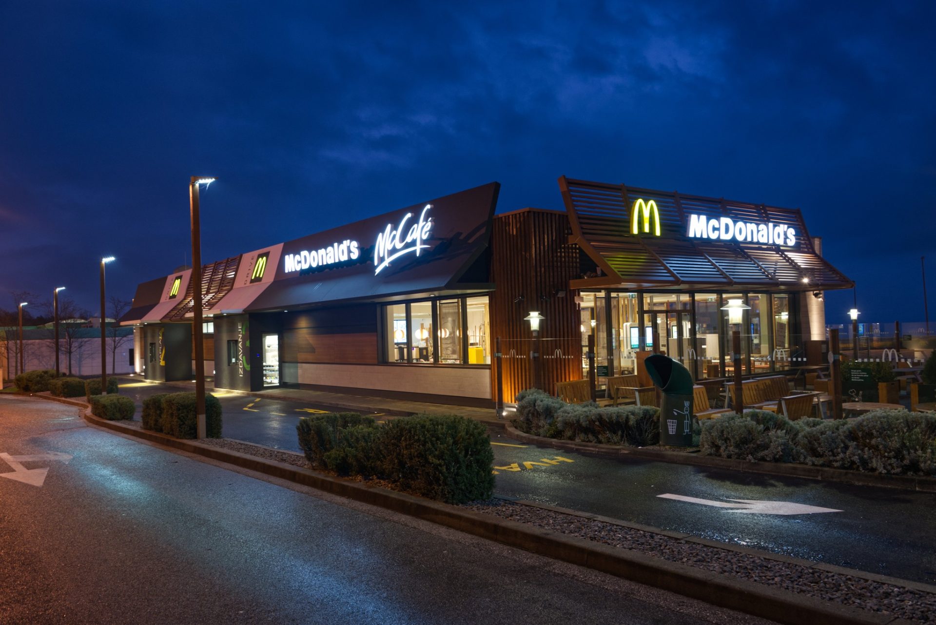 McDonald’s vrata jadrana preuređen 2022 18 McDonald’s vrata jadrana preuređen 2022 18