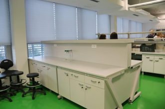 Otvorenje-laboratorija-za-farmaciju-u-zgradi-Sveučilišnih-odjela-na-Kampusu-3