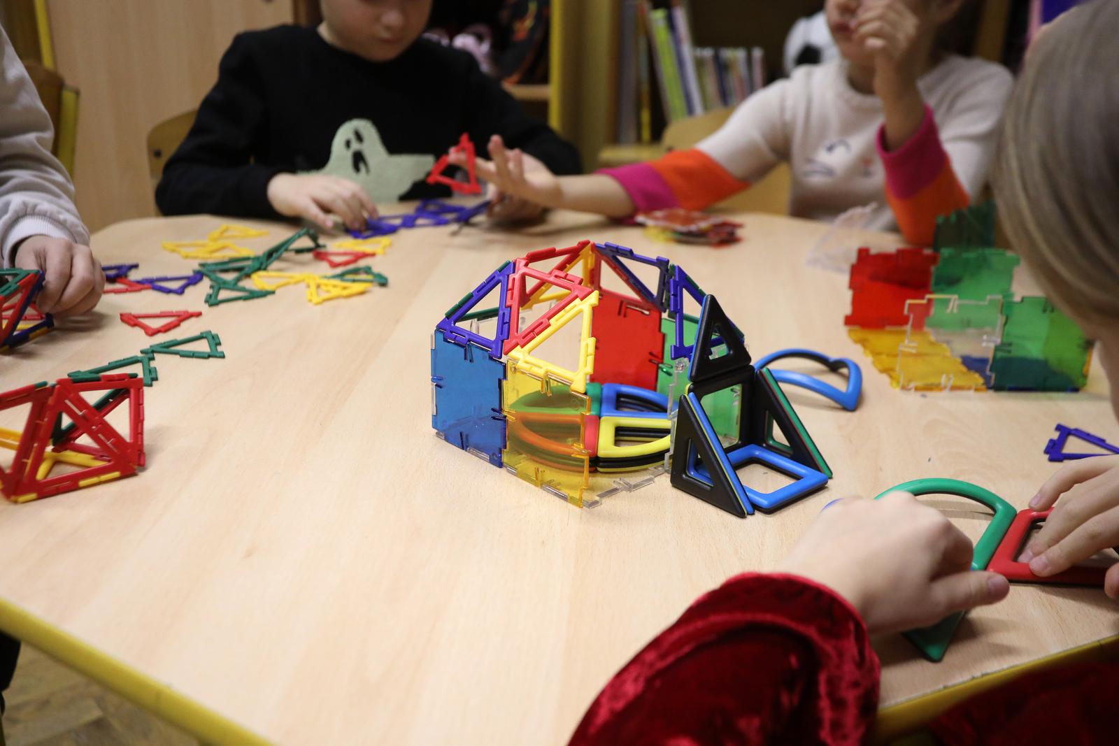 Rijeka: Prezentacija Polydron setova koje je Grad Rijeka osigurao za svih 25 škola Rijeka: Prezentacija Polydron setova koje je Grad Rijeka osigurao za svih 25 škola