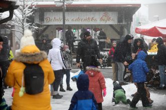 Snježni advent u Delnicama