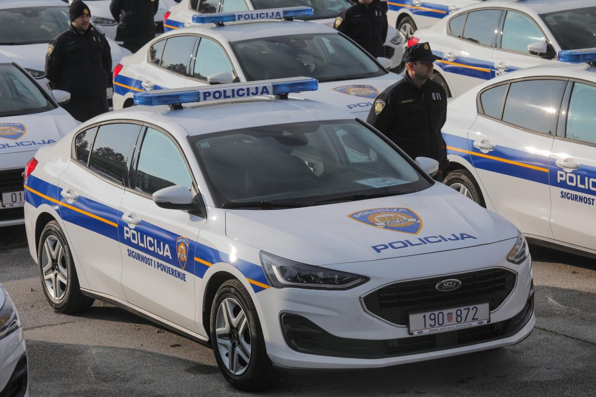 Zagreb: Primopredaja policijskih vozila