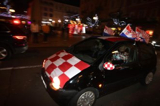 Rijeka: Slavlje nakon pobjede Hrvatske nad Marokom u borbi za broncu