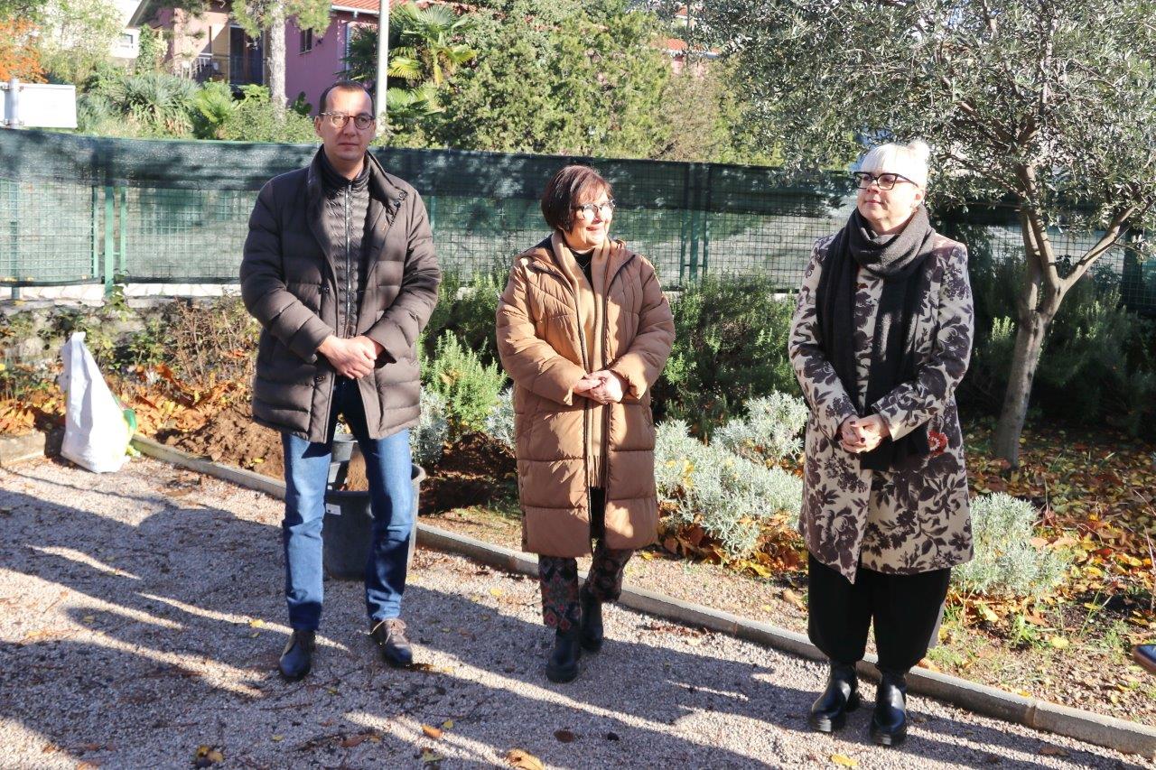 Zasadi-drvo-ne-budi-panj_sadnja-stabala-u-DV-Baredice-3