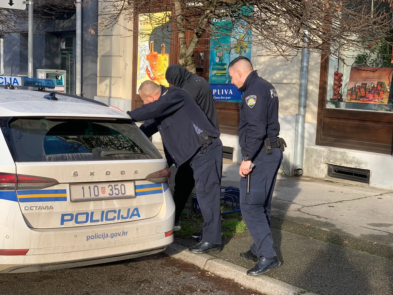 osumnjičeni djed mraz 17 osumnjičeni djed mraz 17