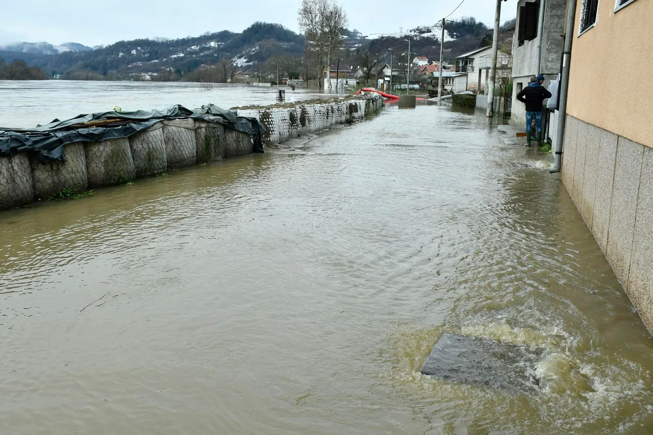 poplava 1 (1) poplava 1 (1)