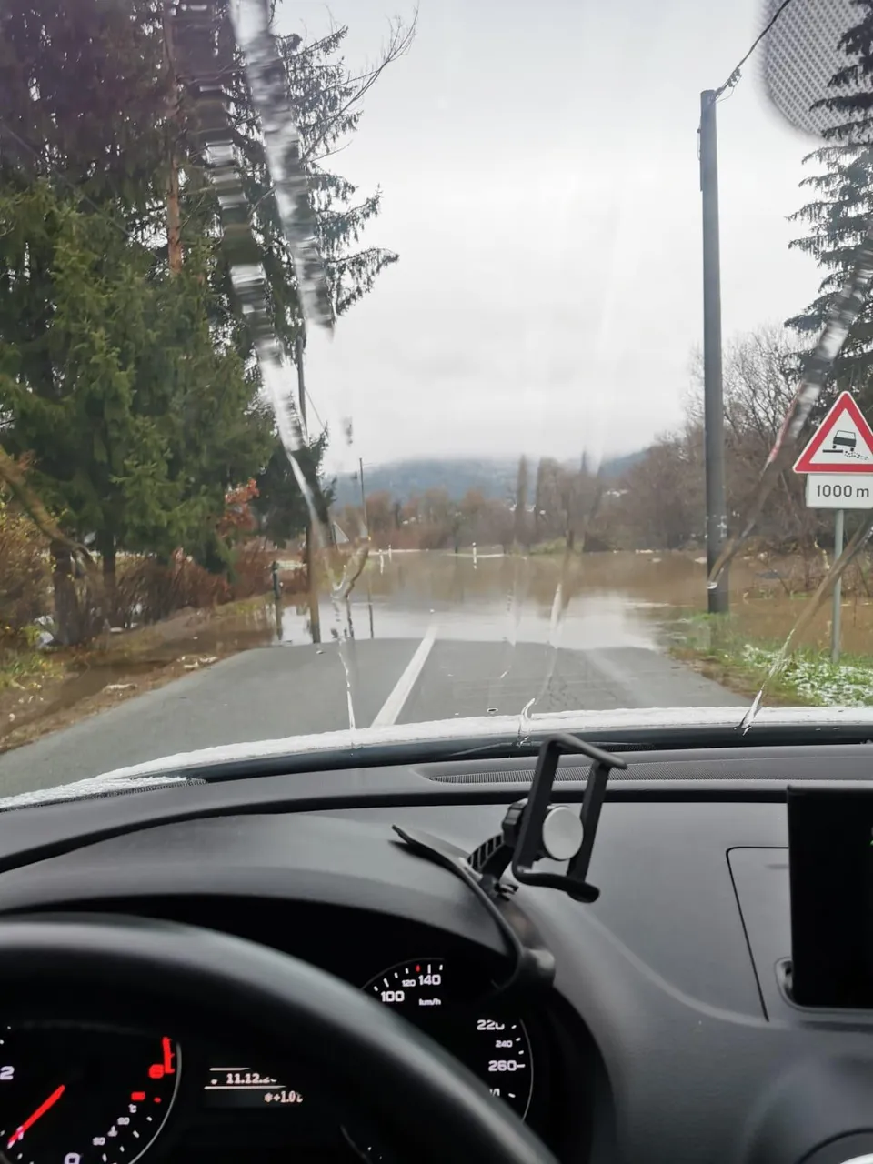 poplava (17) poplava (17)