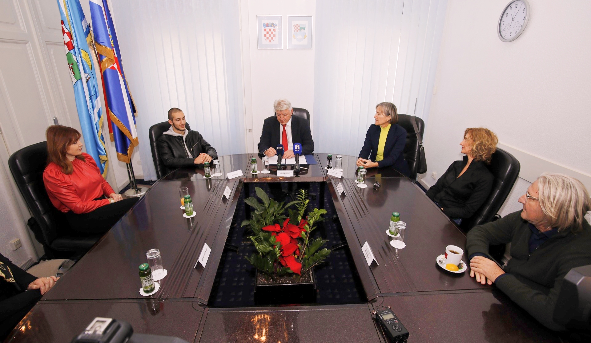 Dodjela police životnog osiguranja Zaklade “Vaša pošta”