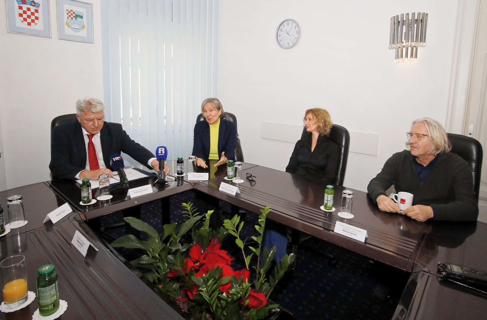 Dodjela police životnog osiguranja Zaklade “Vaša pošta”