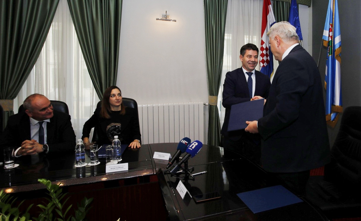 Potpisivanje Ugovora o financiranju troškova javnog prijevoza vlakom redovnih studenata