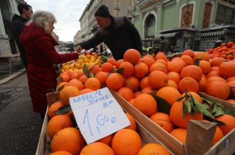 Rijeka: Cijene voća, povrća i ribe na tržnici