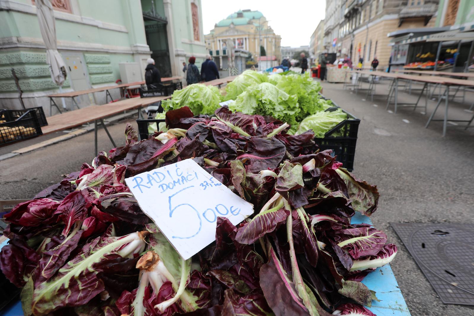 Rijeka: Cijene voća, povrća i ribe na tržnici