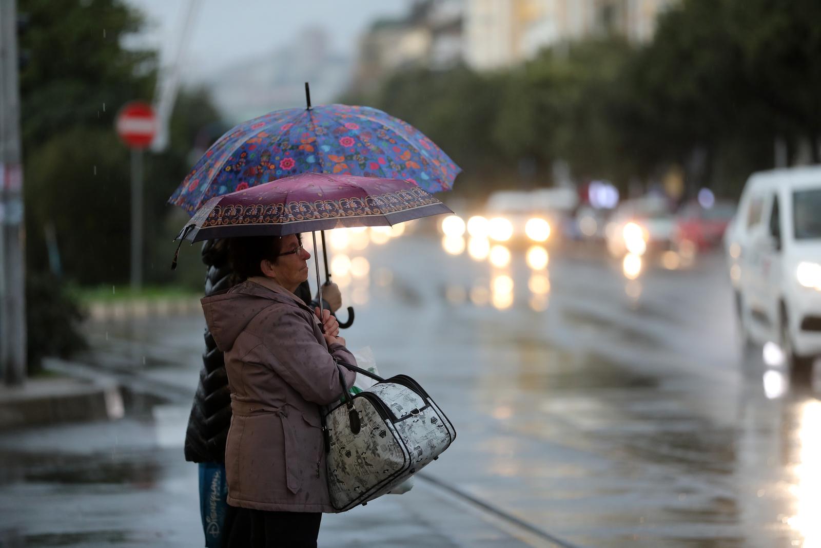 Kišno prijepodne u Rijeci Kišno prijepodne u Rijeci