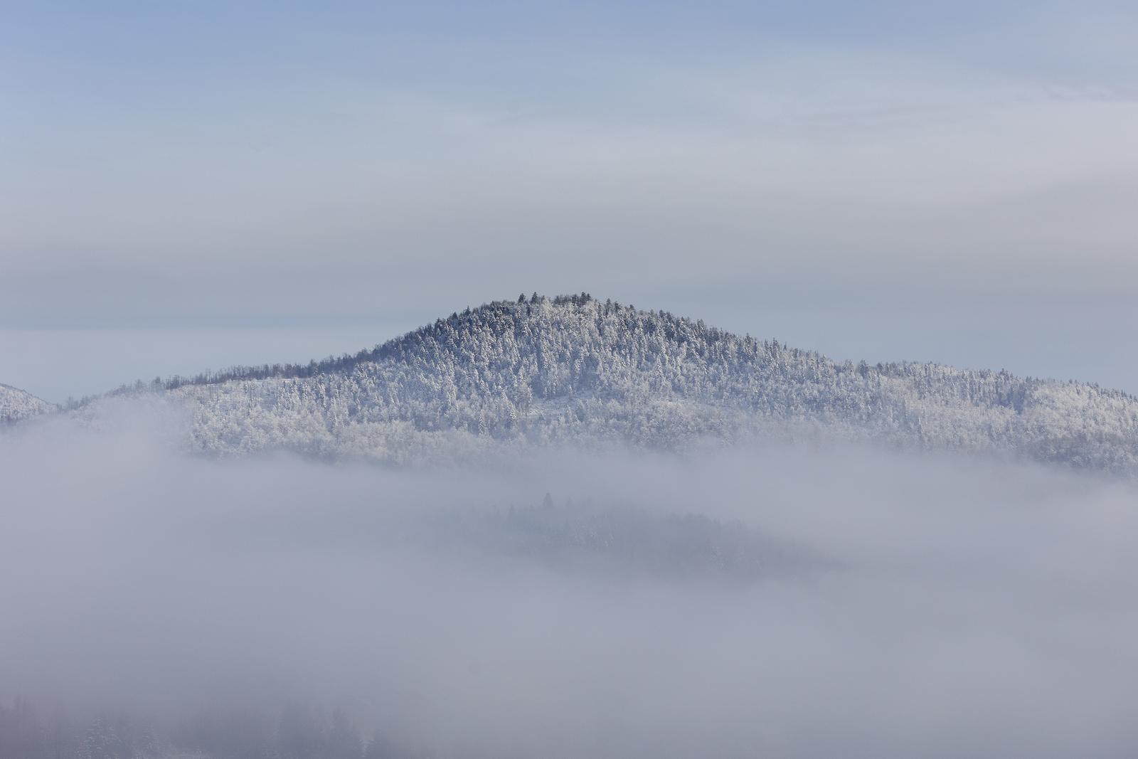 Snijeg zabijelio Gorski Kotar Snijeg zabijelio Gorski Kotar