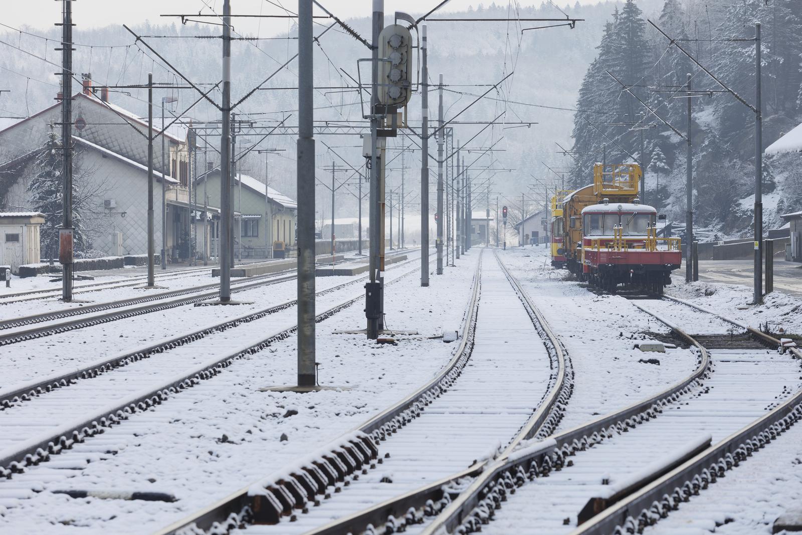 Snijeg zabijelio Gorski Kotar Snijeg zabijelio Gorski Kotar