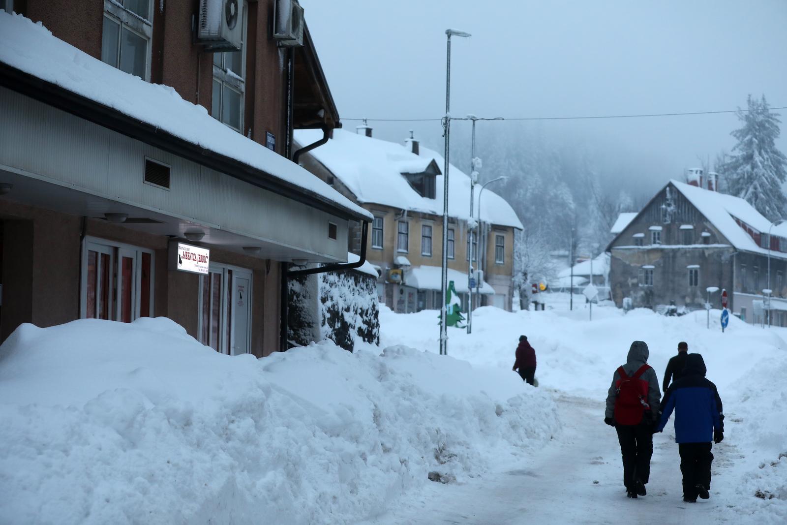 Snijeg okovao Delnice Snijeg okovao Delnice