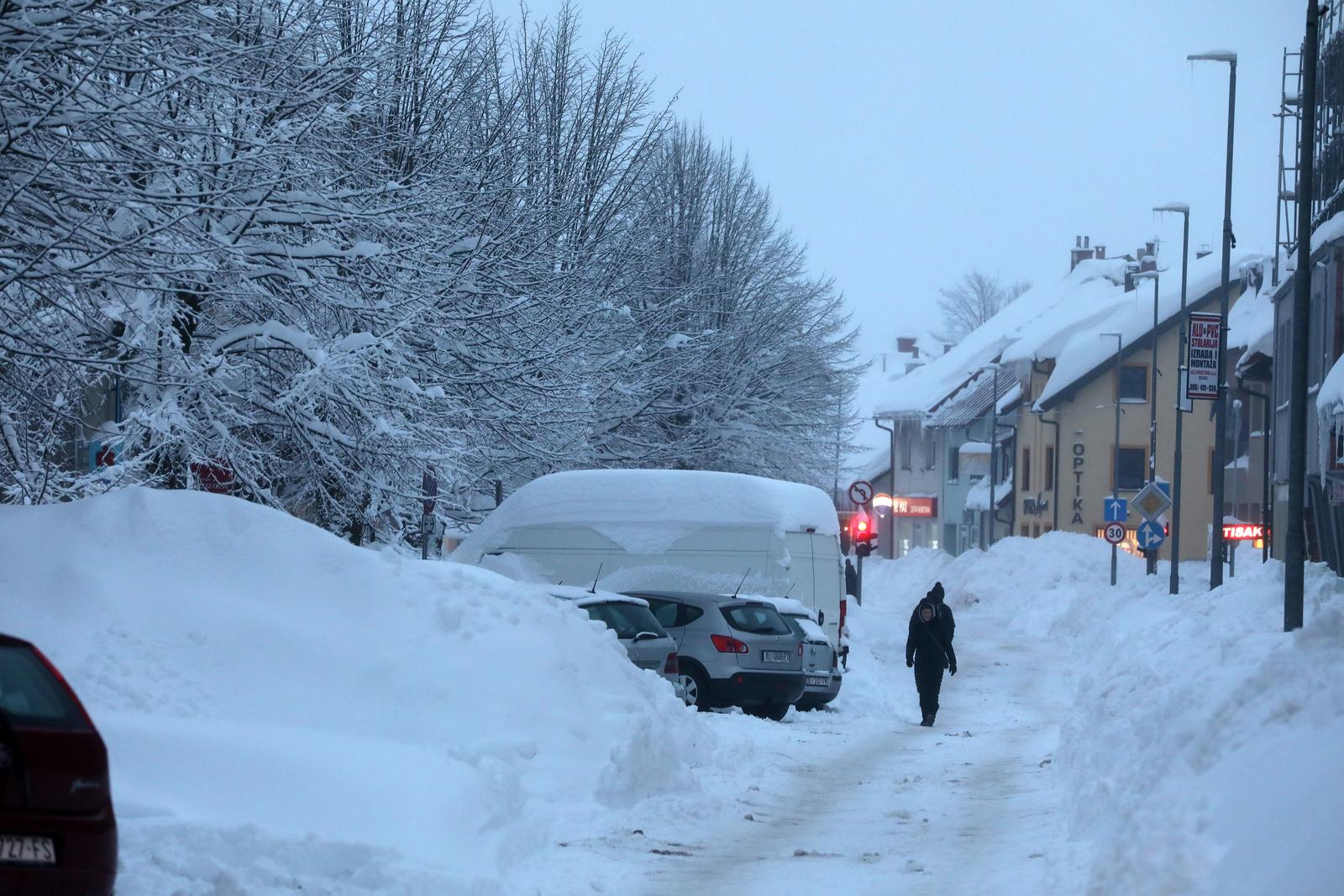 Snijeg okovao Delnice Snijeg okovao Delnice
