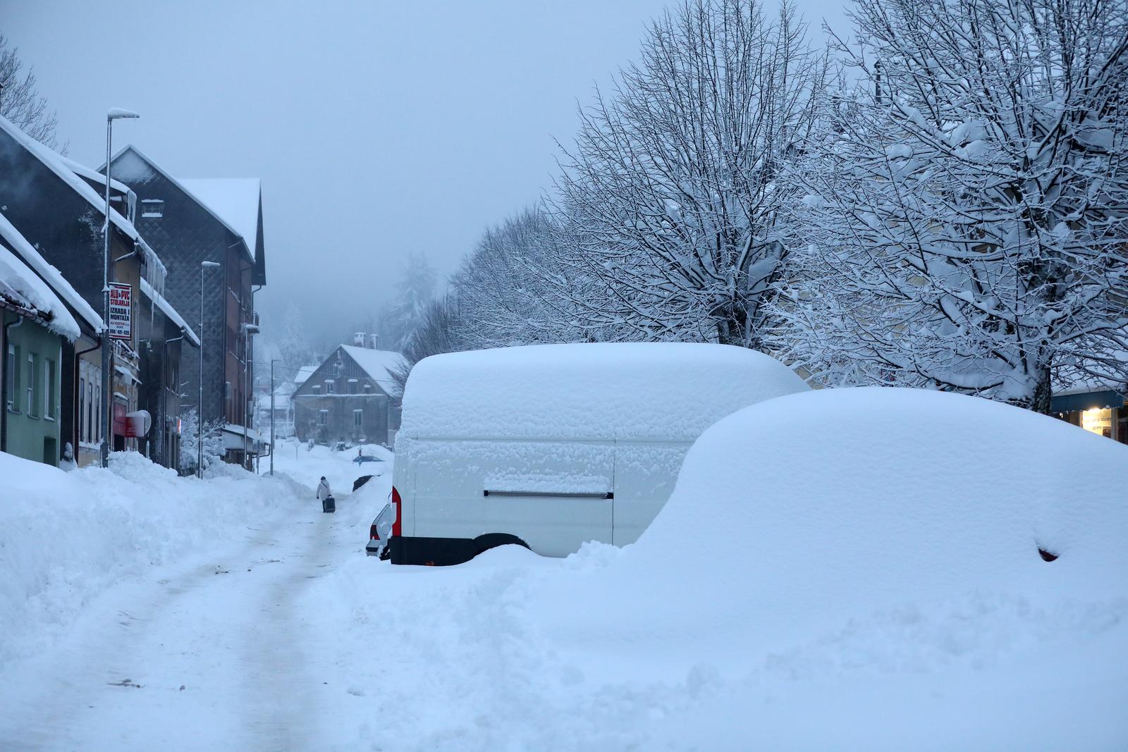 Snijeg okovao Delnice Snijeg okovao Delnice