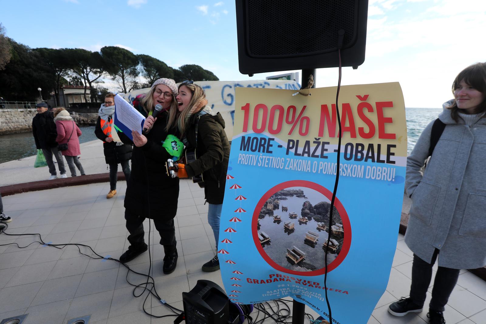 Opatija: Građani prosvjedovali protiv Prijedloga Zakona o pomorskom dobru i morskim lukama Opatija: Građani prosvjedovali protiv Prijedloga Zakona o pomorskom dobru i morskim lukama