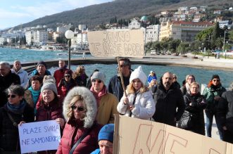 Opatija: Građani prosvjedovali protiv Prijedloga Zakona o pomorskom dobru i morskim lukama