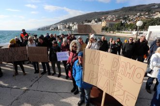 Opatija: Građani prosvjedovali protiv Prijedloga Zakona o pomorskom dobru i morskim lukama