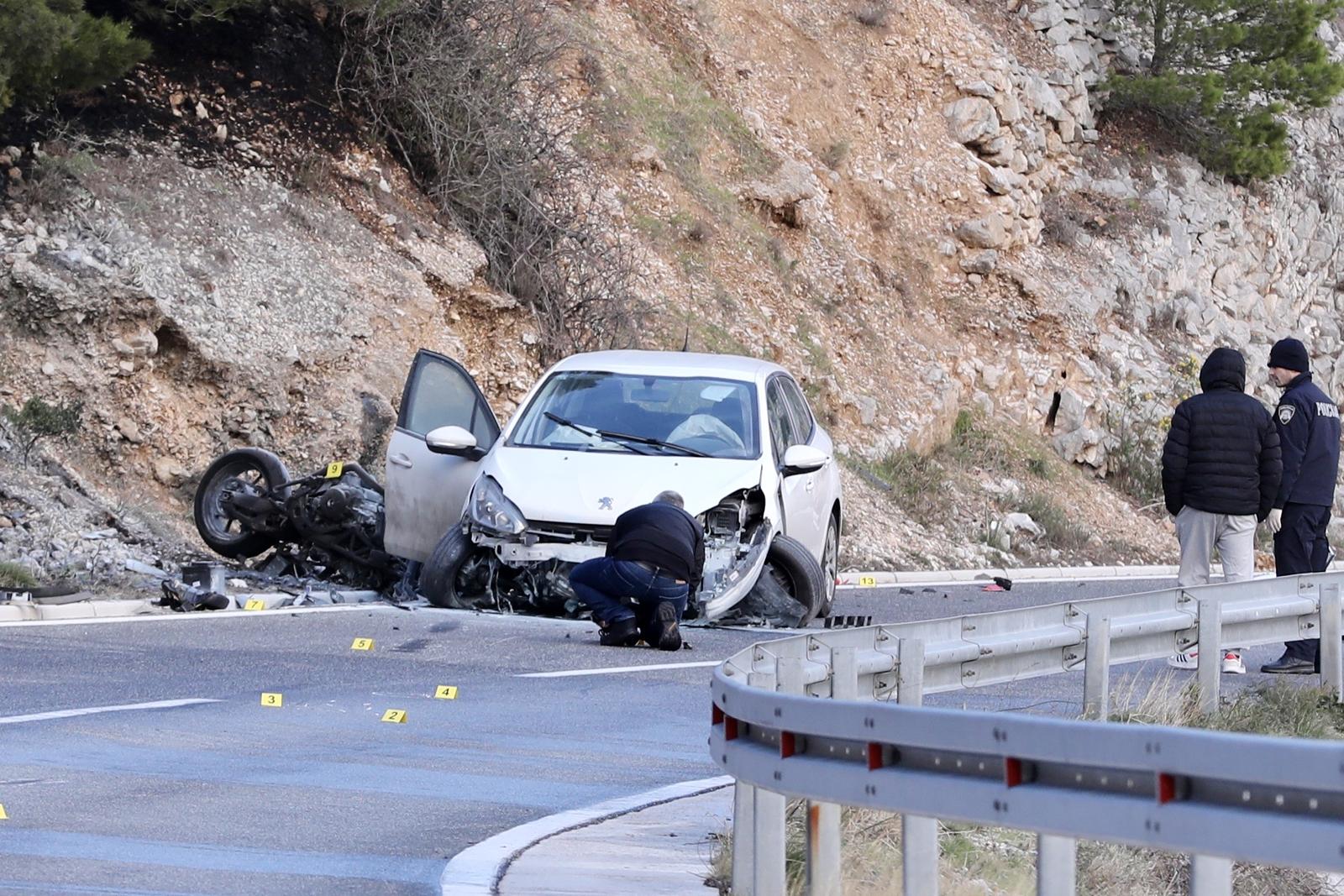 Motociklist poginuo u sudaru s automobilom kod mjesta Pisak Motociklist poginuo u sudaru s automobilom kod mjesta Pisak