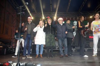 Doček Nove godine u Rijeci na Korzu Doček Nove godine u Rijeci na Korzu