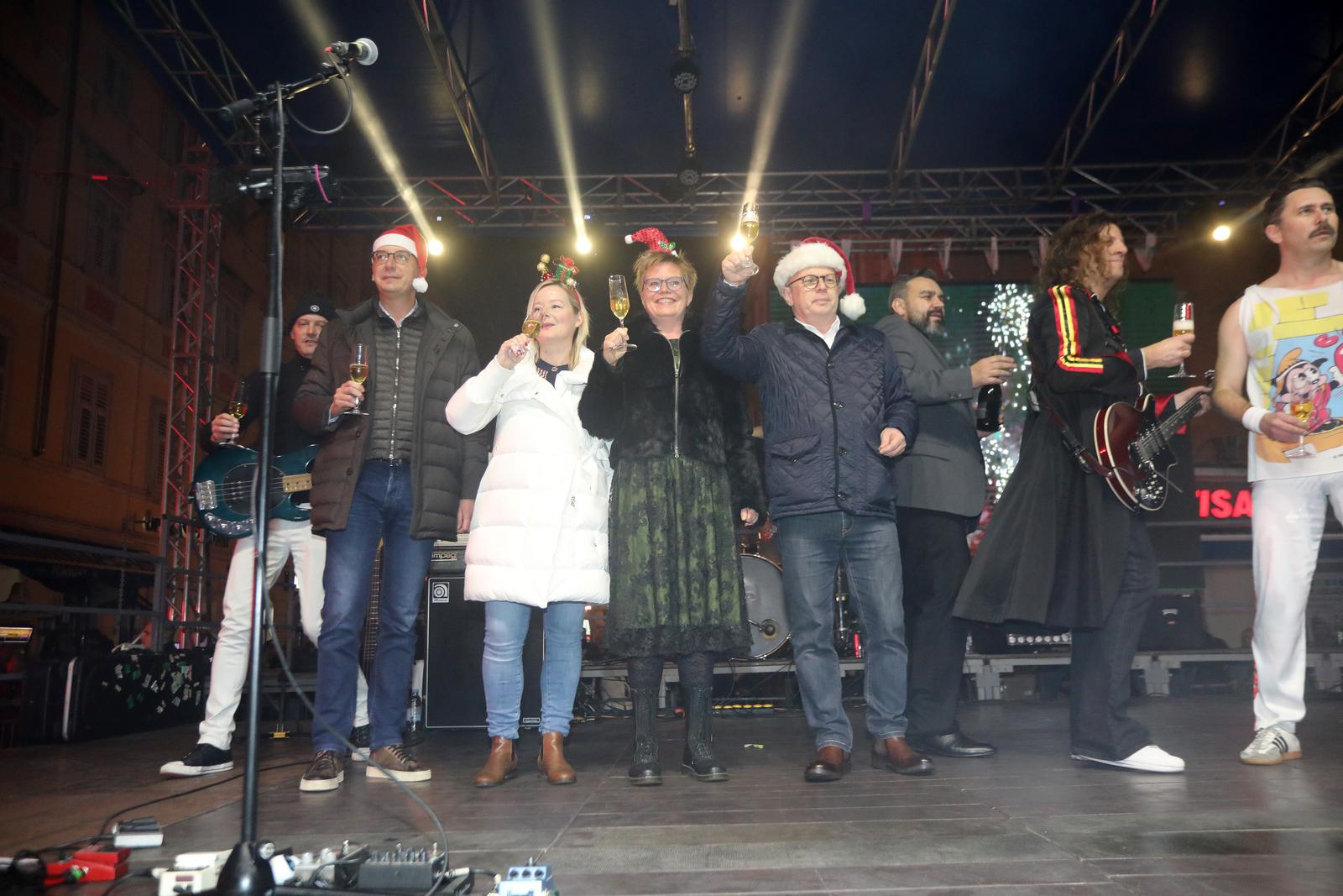 Doček Nove godine u Rijeci na Korzu Doček Nove godine u Rijeci na Korzu