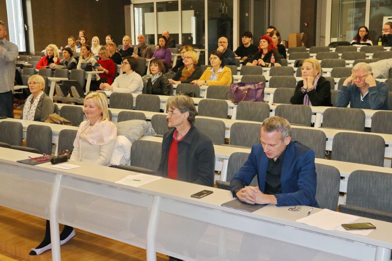 U-čast-prof.dr_.sc_.-Diani-Stolac-predstavljen-Zbornik-radova-„Širinom-filološke-misli“-4 U-čast-prof.dr_.sc_.-Diani-Stolac-predstavljen-Zbornik-radova-„Širinom-filološke-misli“-4