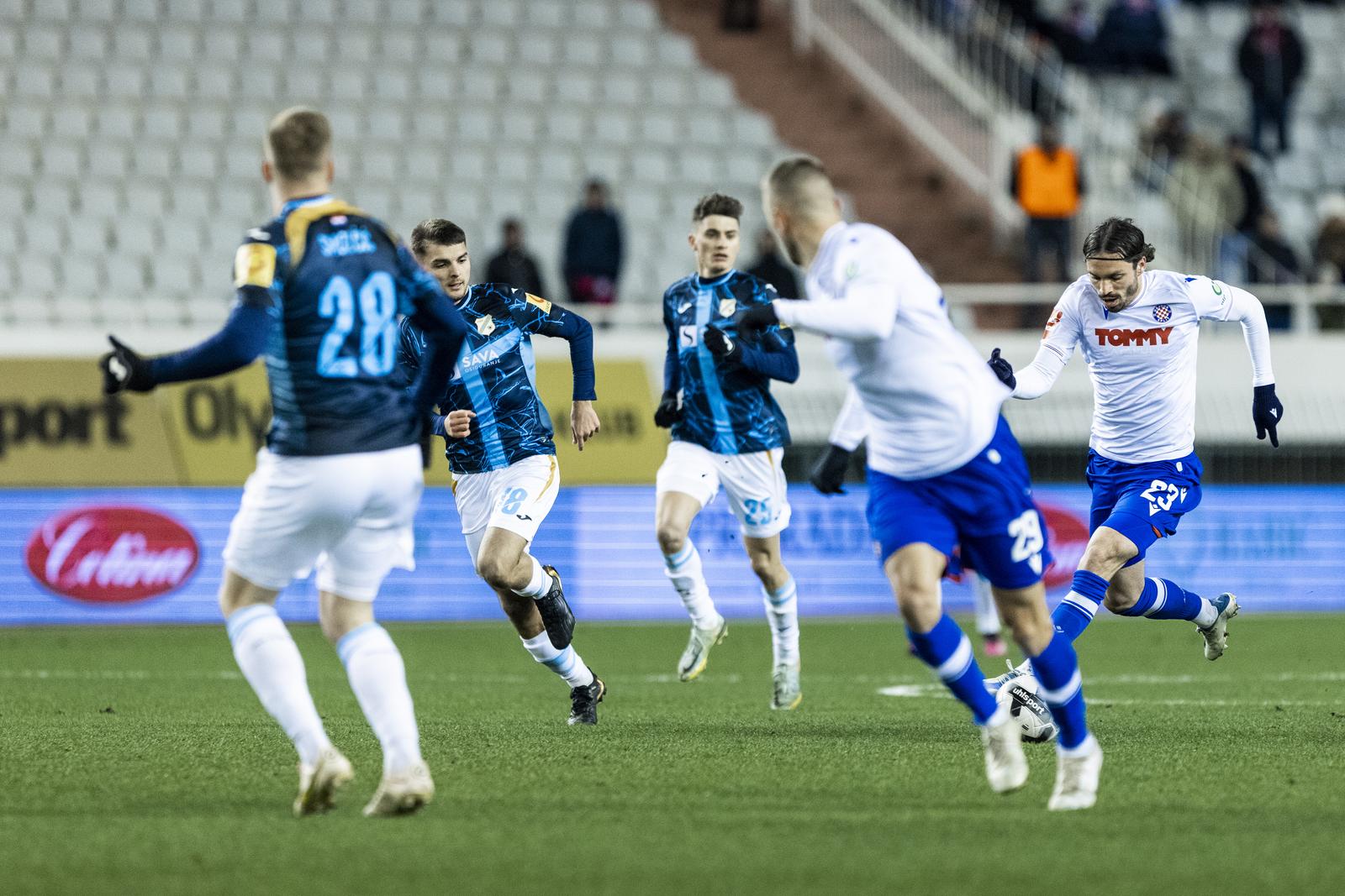 Susret 20. kola SuperSport HNL-a između Hajduka i Rijeke Susret 20. kola SuperSport HNL-a između Hajduka i Rijeke