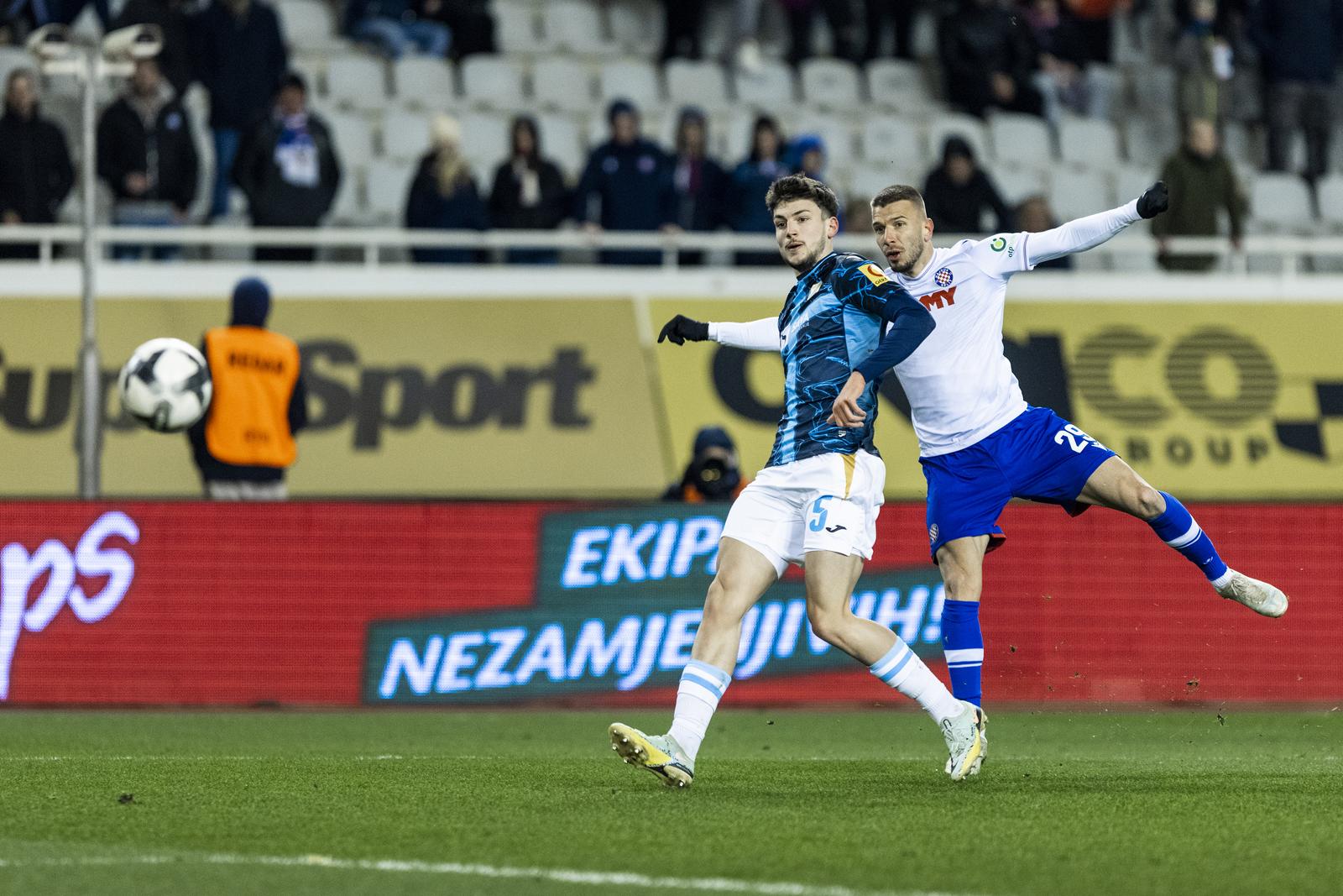 Susret 20. kola SuperSport HNL-a između Hajduka i Rijeke Susret 20. kola SuperSport HNL-a između Hajduka i Rijeke